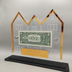 770 Rebbe Dollar display – Personalized – Gold with black base